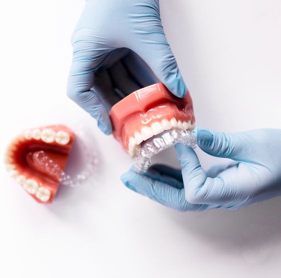 Folija za ispravljanje zuba - Ortopedija vilica